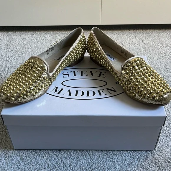 Steve Madden Shoes New In Box Steve Madden Gold Studded Loafers Poshmark